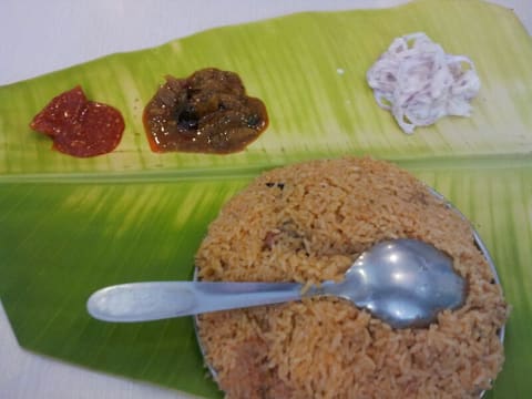 Chicken biryani at an Ambur shop