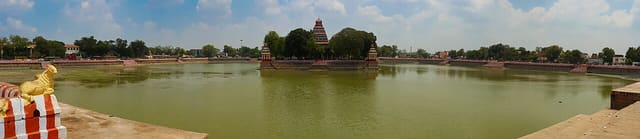 A panoramic view of Vandiyur Mariamman Teppakulam